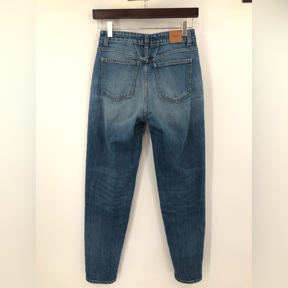 Closed 26x27 DAY High Rise Mom Tapered Jeans Italy 0104 revolve - Picture 4 of 13